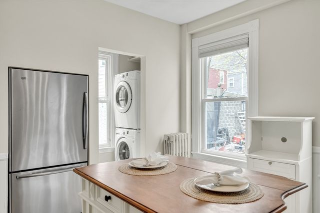 44 Albion St A, Somerville, MA 02143