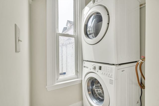 44 Albion St A, Somerville, MA 02143