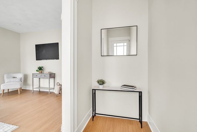 44 Albion St A, Somerville, MA 02143