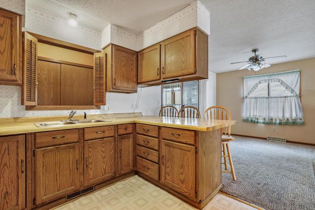 1641 Avon STREET, La Crosse, WI 54603