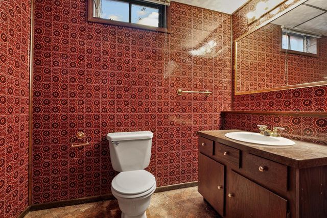 1641 Avon STREET, La Crosse, WI 54603