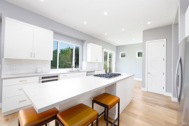 1500 San Ramon Way, Santa Rosa, CA 95409