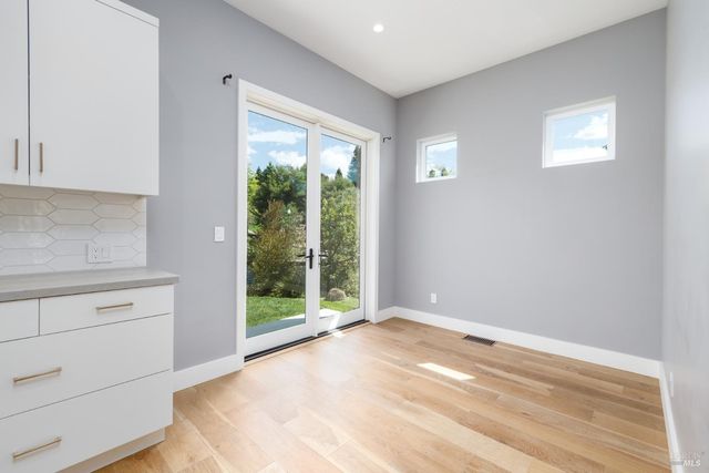 1500 San Ramon Way, Santa Rosa, CA 95409