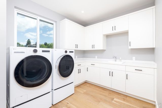 1500 San Ramon Way, Santa Rosa, CA 95409