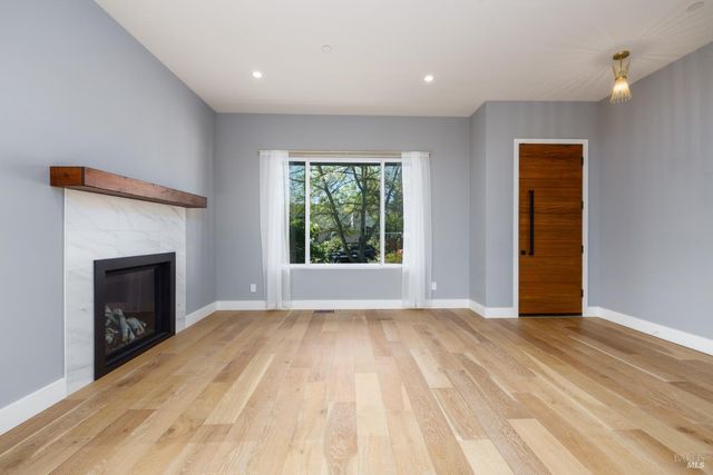 1500 San Ramon Way, Santa Rosa, CA 95409