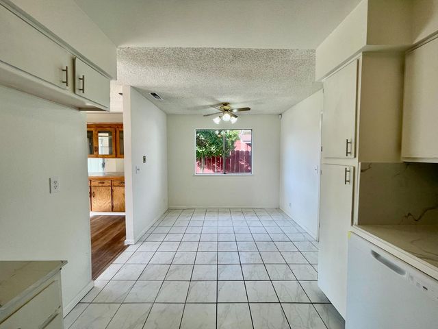 14853 W Middleton, Kerman, CA 93630