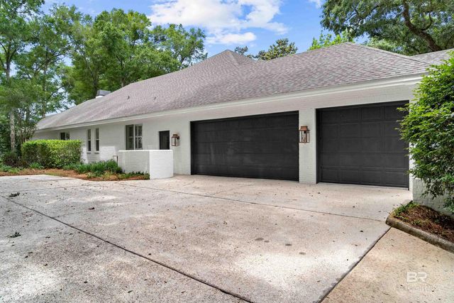 6820 Beaver Creek Drive, Fairhope, AL 36532