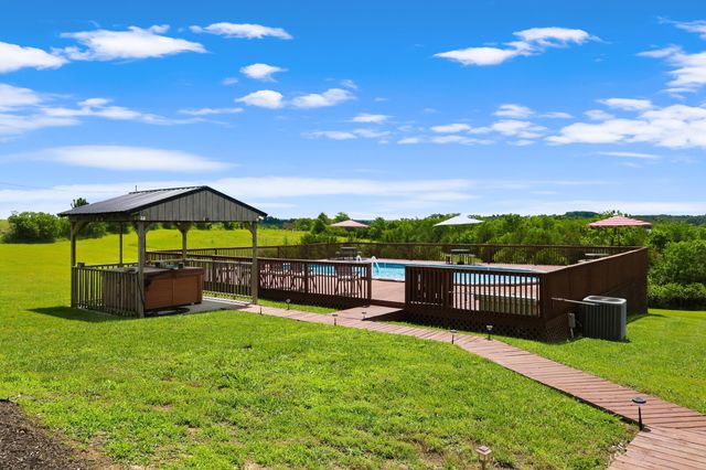 714 Cedar Ridge Road, Stanford, KY 40484