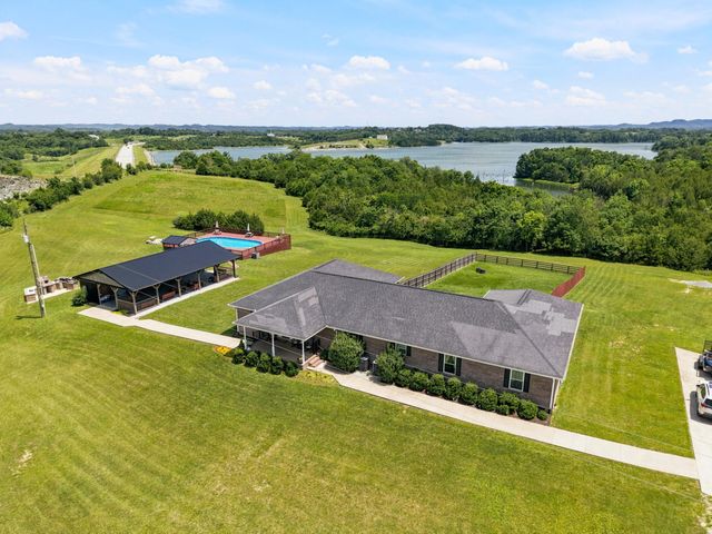 714 Cedar Ridge Road, Stanford, KY 40484