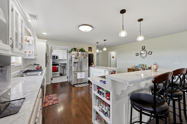 714 Cedar Ridge Road, Stanford, KY 40484