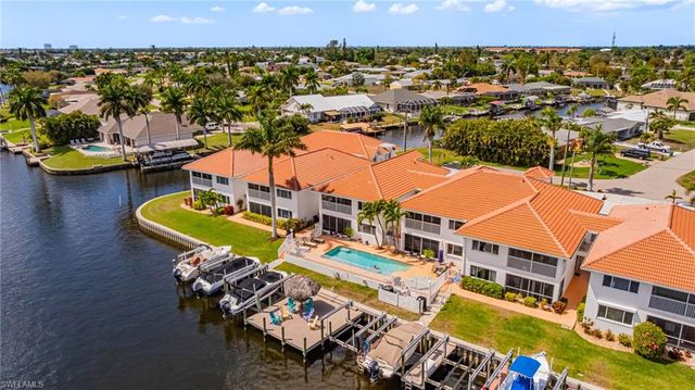 4041 SE 11th PL 104, Cape Coral, FL 33904