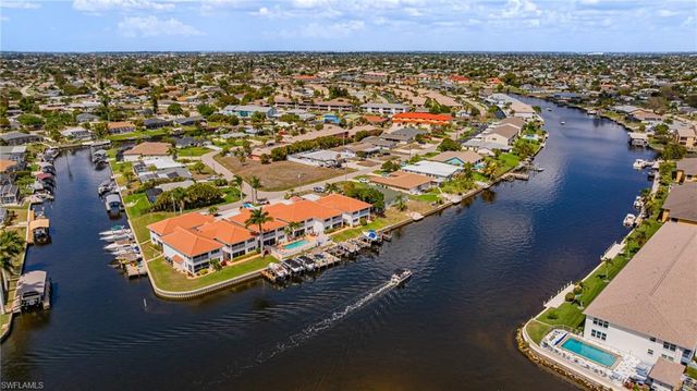 4041 SE 11th PL 104, Cape Coral, FL 33904