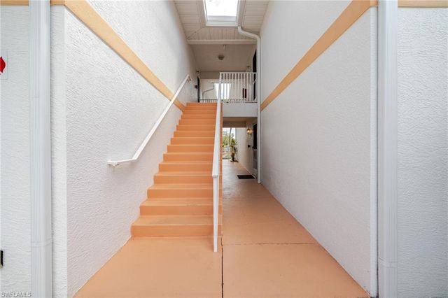 4041 SE 11th PL 104, Cape Coral, FL 33904