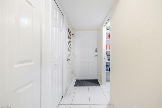 4041 SE 11th PL 104, Cape Coral, FL 33904