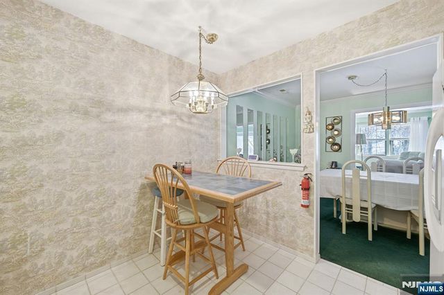 41 Lexington Lane F, West Milford, NJ 07480