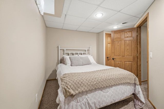 10205 W Feerick PLACE, Wauwatosa, WI 53222