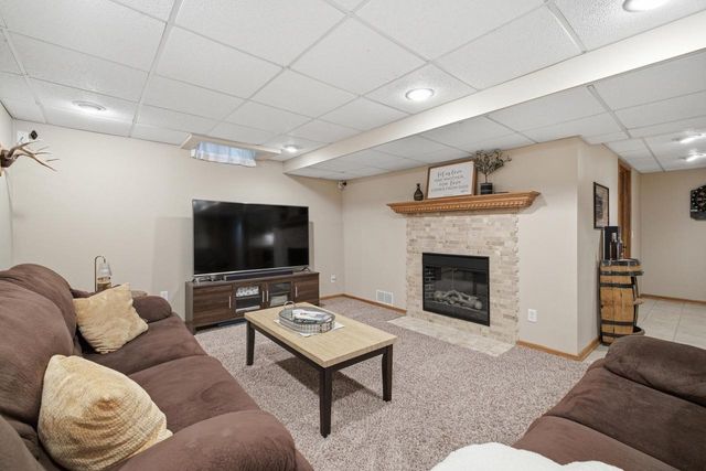 10205 W Feerick PLACE, Wauwatosa, WI 53222