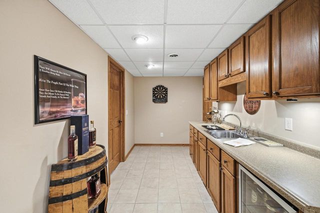 10205 W Feerick PLACE, Wauwatosa, WI 53222