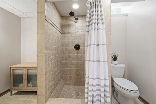 10205 W Feerick PLACE, Wauwatosa, WI 53222