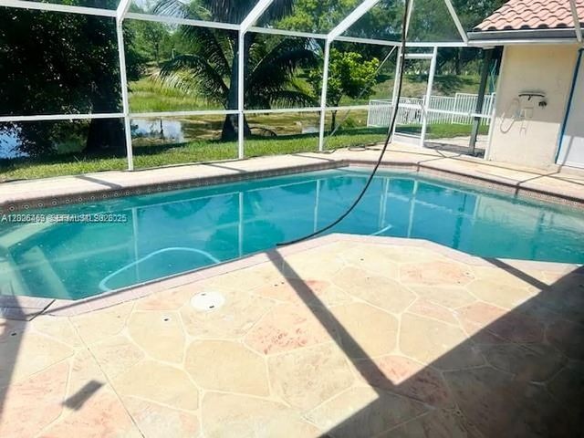 16373 NW 16th St, Pembroke Pines, FL 33028