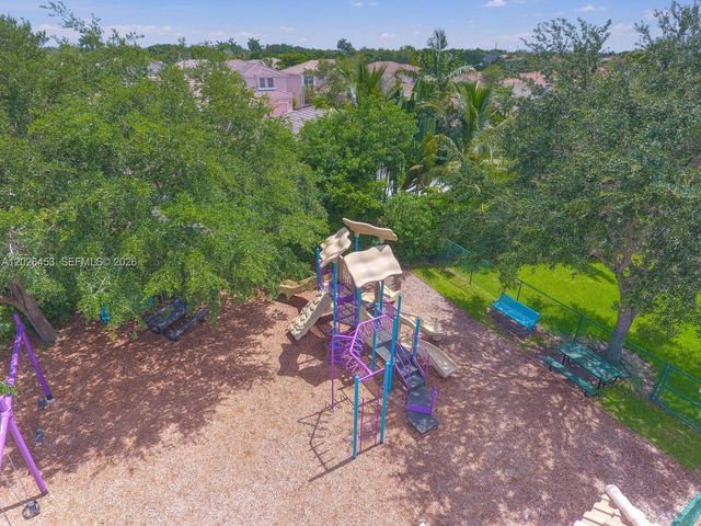 16373 NW 16th St, Pembroke Pines, FL 33028