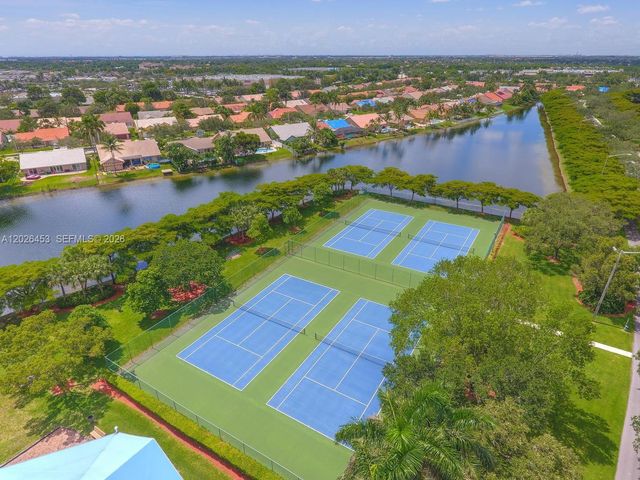 16373 NW 16th St, Pembroke Pines, FL 33028