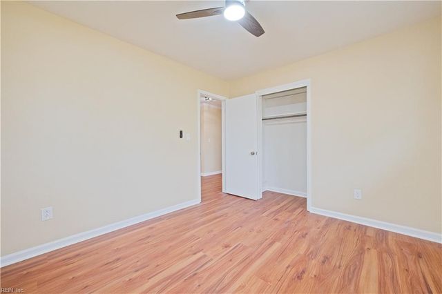 16 McKinley DR, Newport News, VA 23608