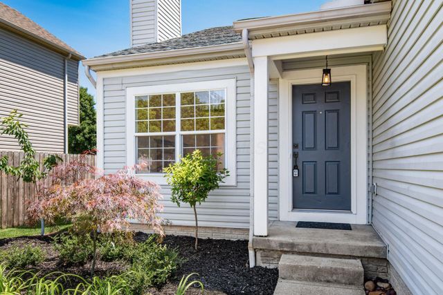 3918 Highland Bluff Drive, Groveport, OH 43125