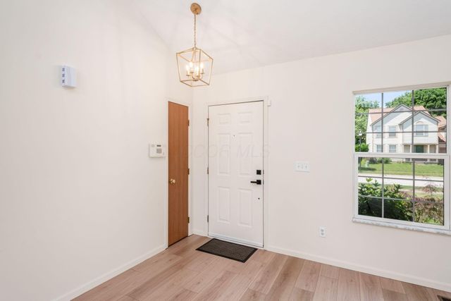 3918 Highland Bluff Drive, Groveport, OH 43125