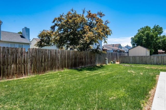 3918 Highland Bluff Drive, Groveport, OH 43125