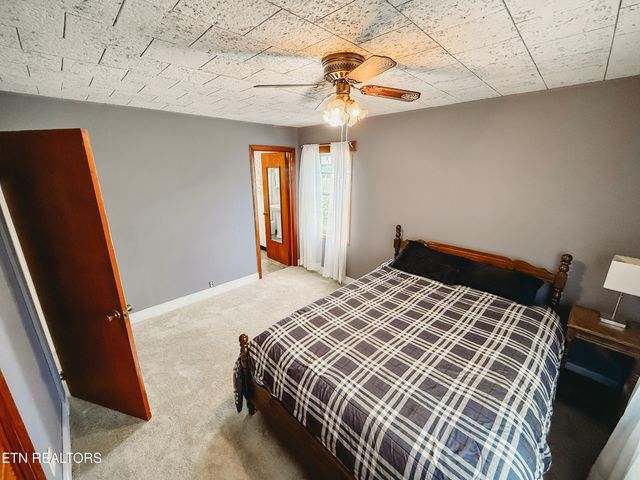1025 Jones St, Athens, TN 37303