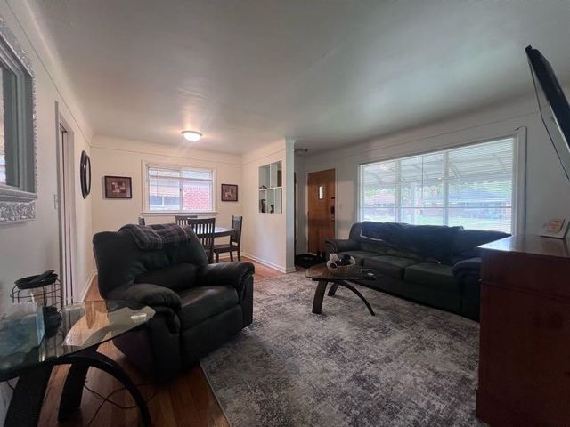 5413 Fleming Road, Flint, MI 48504