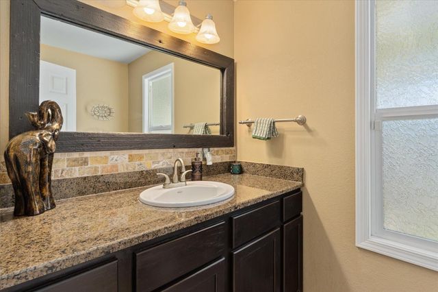 5863 Silver Saddle Dr, Hathaway Pines, CA 95233