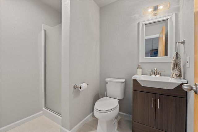 5863 Silver Saddle Dr, Hathaway Pines, CA 95233