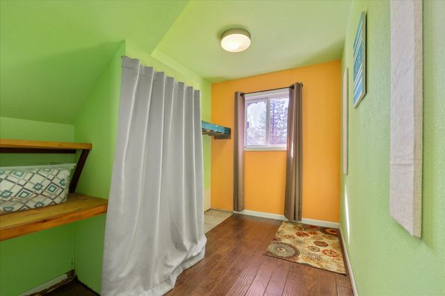 5863 Silver Saddle Dr, Hathaway Pines, CA 95233