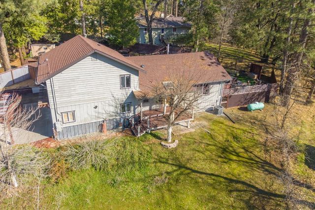 5863 Silver Saddle Dr, Hathaway Pines, CA 95233