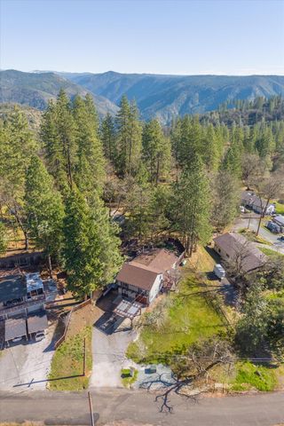 5863 Silver Saddle Dr, Hathaway Pines, CA 95233