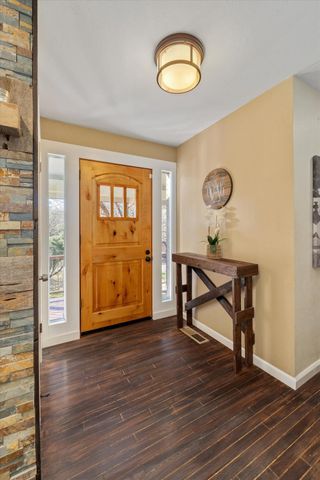 5863 Silver Saddle Dr, Hathaway Pines, CA 95233