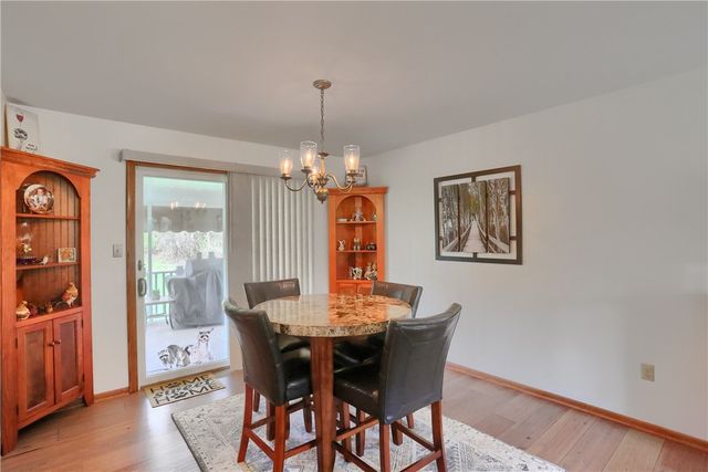 1123 Brookshire Dr, Shenango Twp, PA 16101