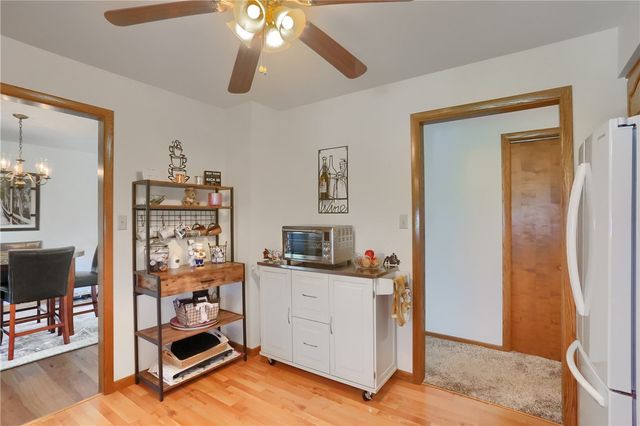 1123 Brookshire Dr, Shenango Twp, PA 16101