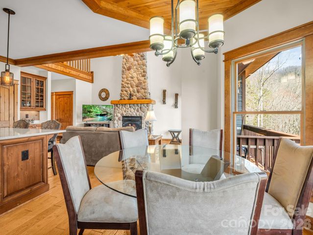 268 Wambli Pass, Lake Lure, NC 28746