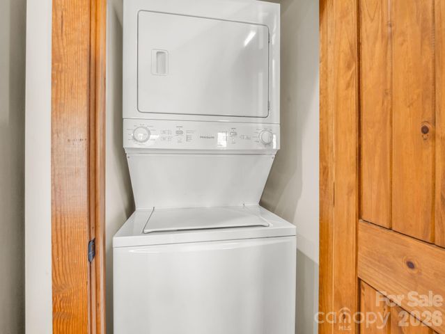 268 Wambli Pass, Lake Lure, NC 28746