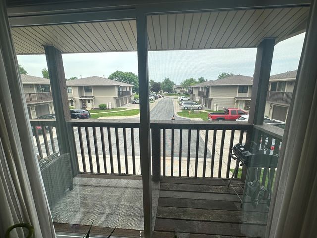 5700 Dutch Mill Court D, Hanover Park, IL 60133