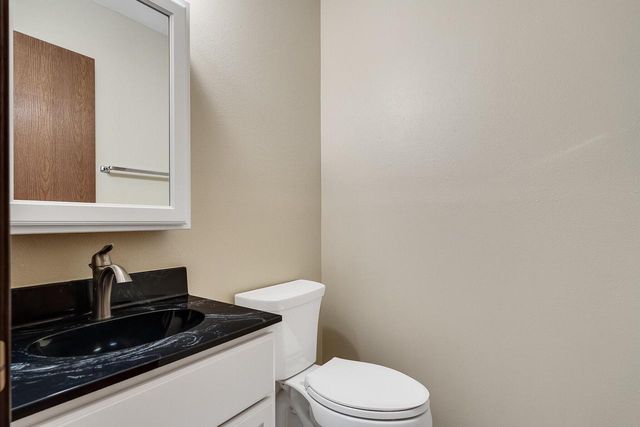 713 Hanson COURT, Onalaska, WI 54650