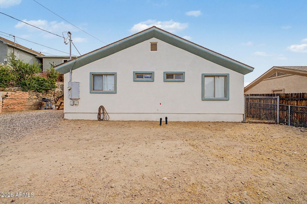 539 N MADISON Street, Wickenburg, AZ 85390 — photo 2