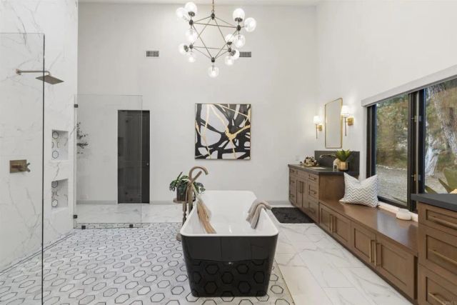 17940 Avenida Alondra, Rancho Santa Fe, CA 92067