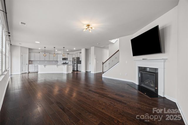 17124 Snug Harbor Road, Charlotte, NC 28278