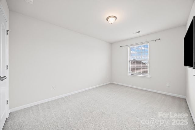 17124 Snug Harbor Road, Charlotte, NC 28278