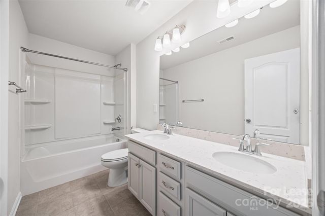 17124 Snug Harbor Road, Charlotte, NC 28278