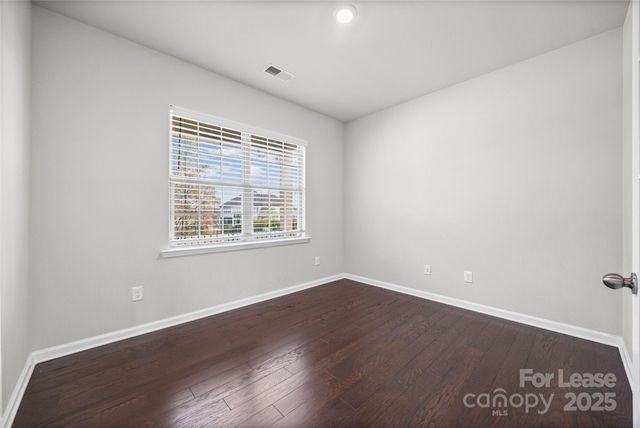 17124 Snug Harbor Road, Charlotte, NC 28278